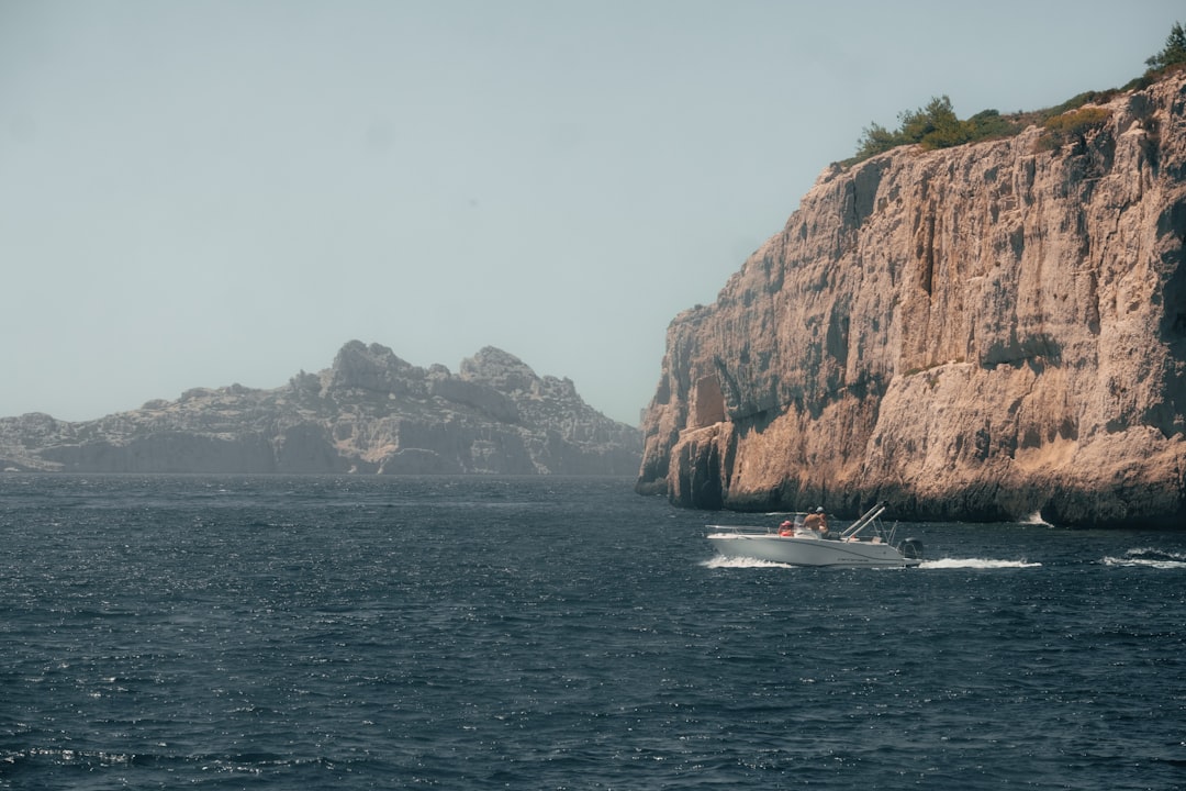 探索圣克莱芒德巴伦灯塔的魅力 - Noth | Secret World Trip Planner