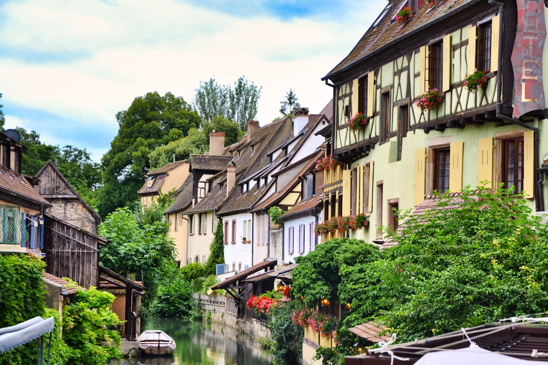 コルマールのアルザスワイン街道を発見しよう - Colmar | Secret World Trip Planner