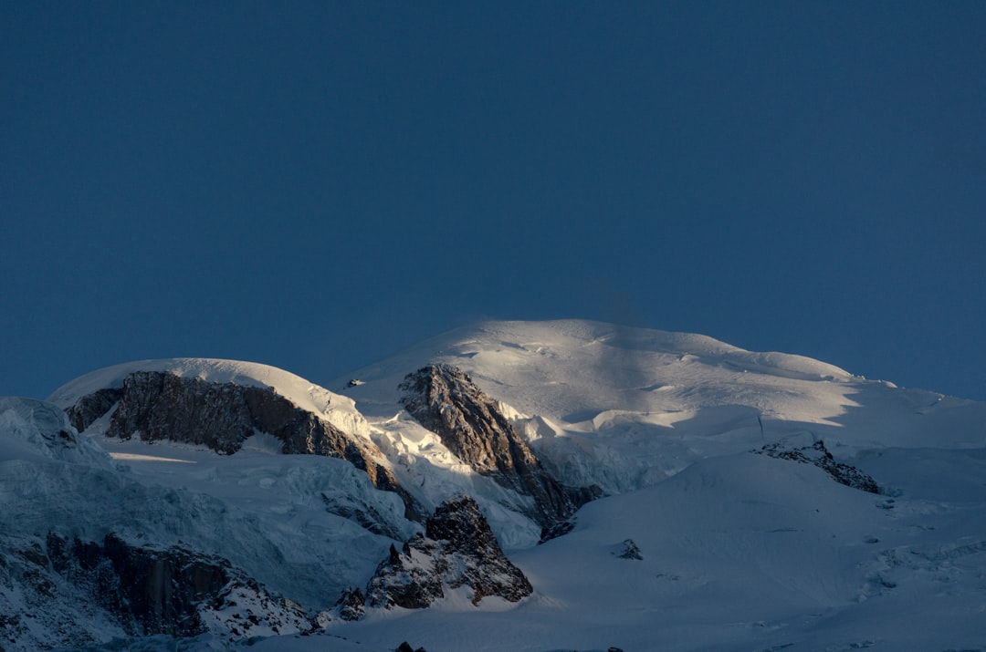 Mont Blanc : Le Géant des Alpes à Découvrir - Saint-Gervais-les-Bains | Secret World Trip Planner