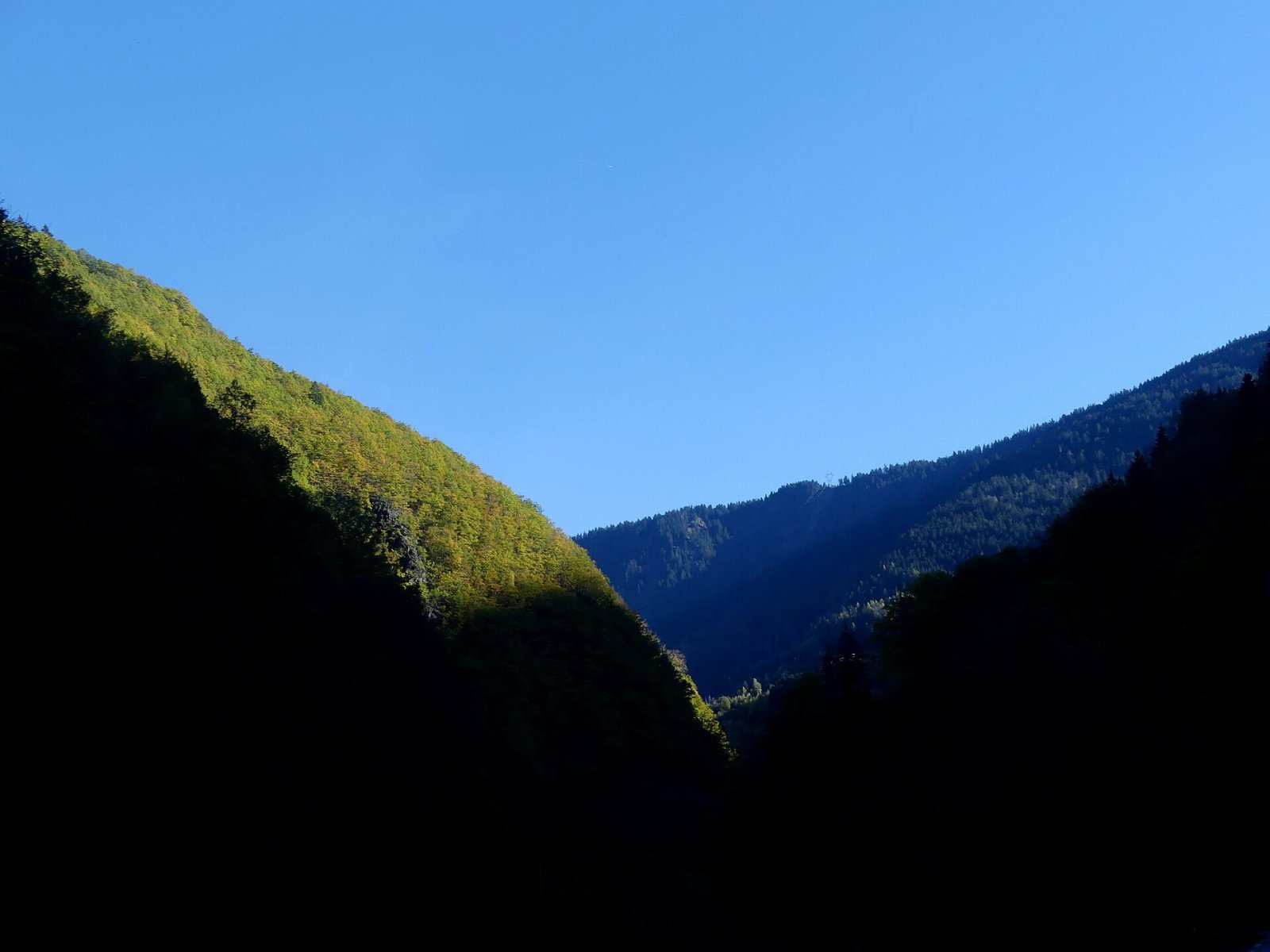 Scopri le Gorges de l'Arly: un angolo di paradiso in Francia - Notre-Dame-de-Bellecombe | Secret World Trip Planner