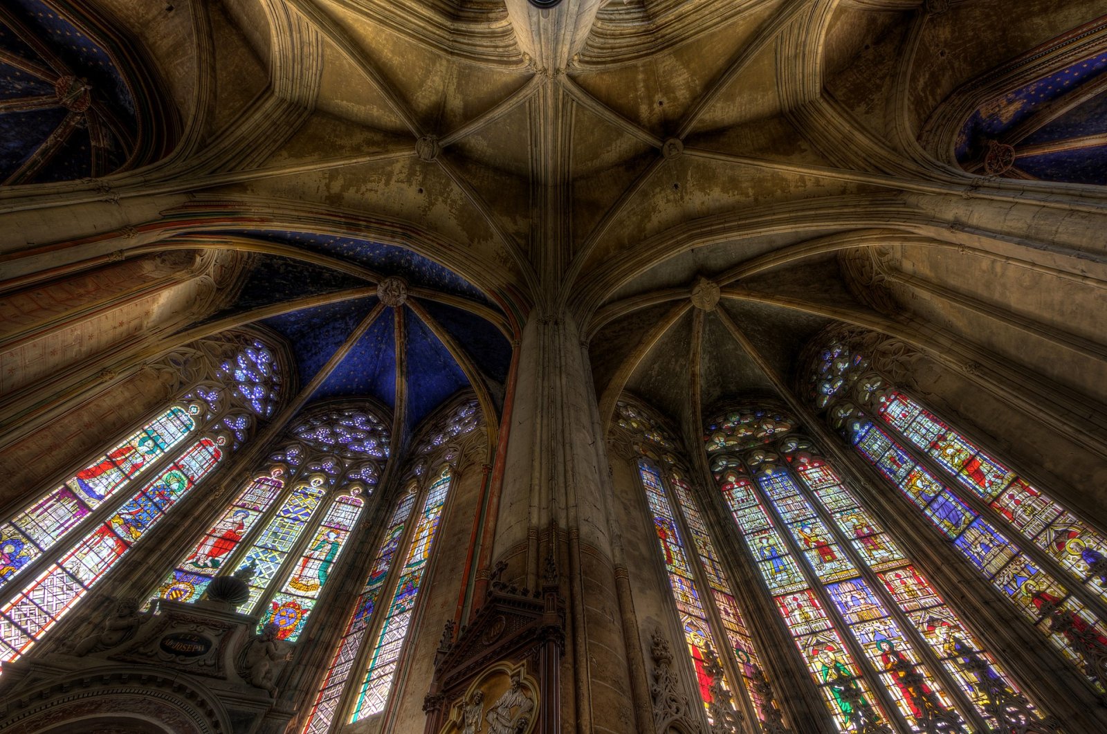 Découvrez la majesté de la Cathédrale Saint-Étienne de Toulouse - Toulouse | Secret World Trip Planner
