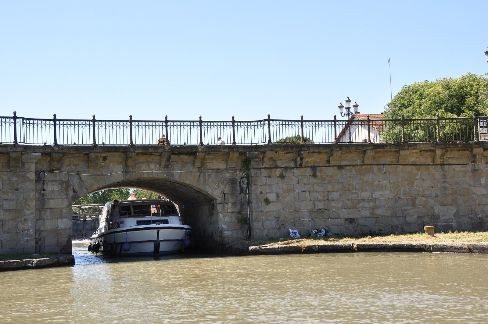 Descubra o Canal du Midi: História e Encanto de Carcassonne - Carcassonne | Secret World Trip Planner