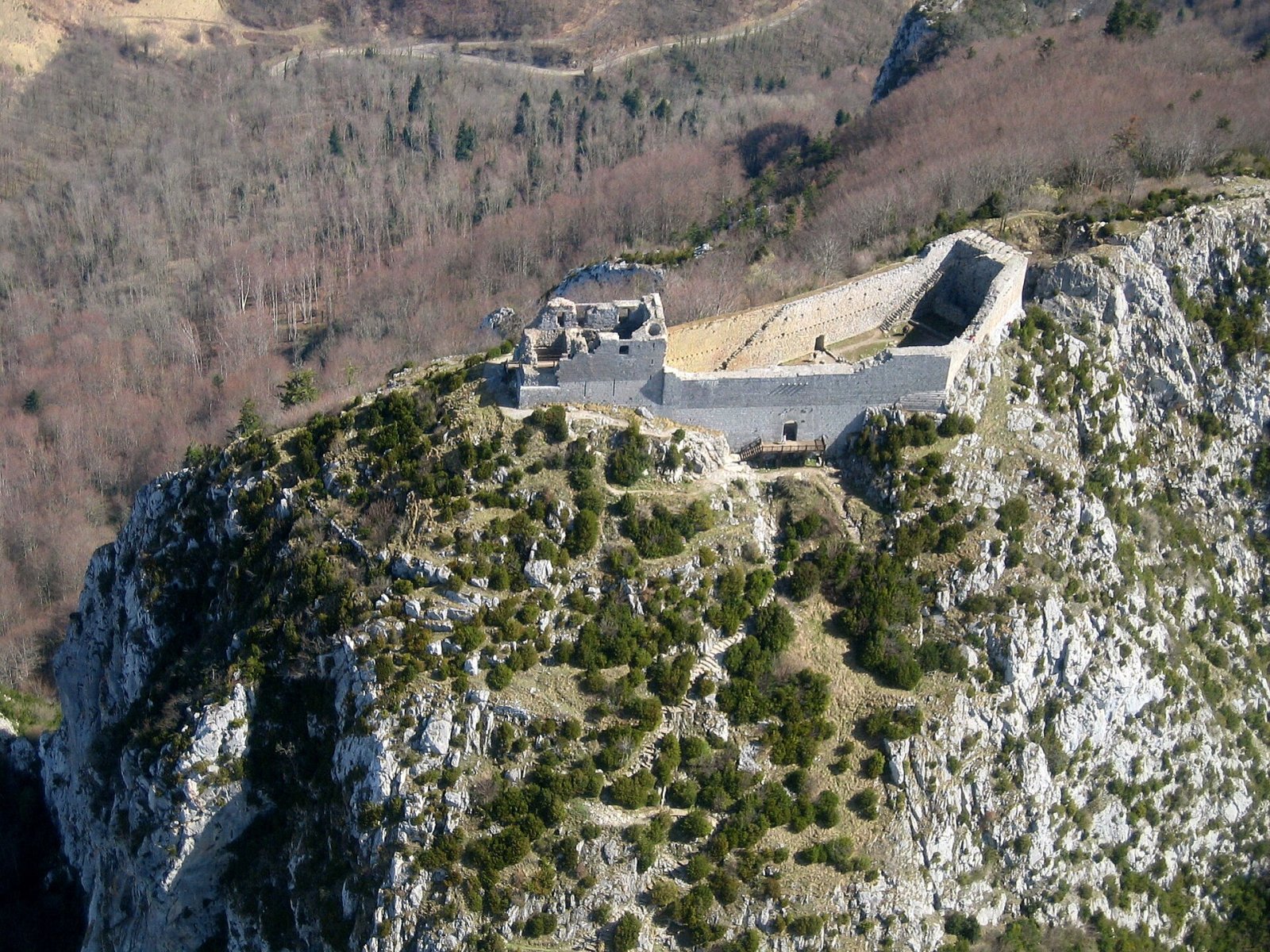 Château de Montségur: un viaje en la historia de Occitania — Montségur