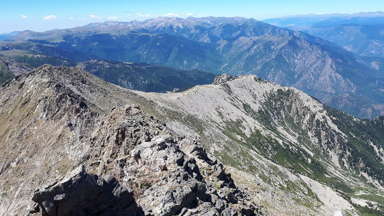 Entdecken Sie den Pic du Canigou: ein Naturjuwel in Okzitanien - Taurinya | Secret World Trip Planner