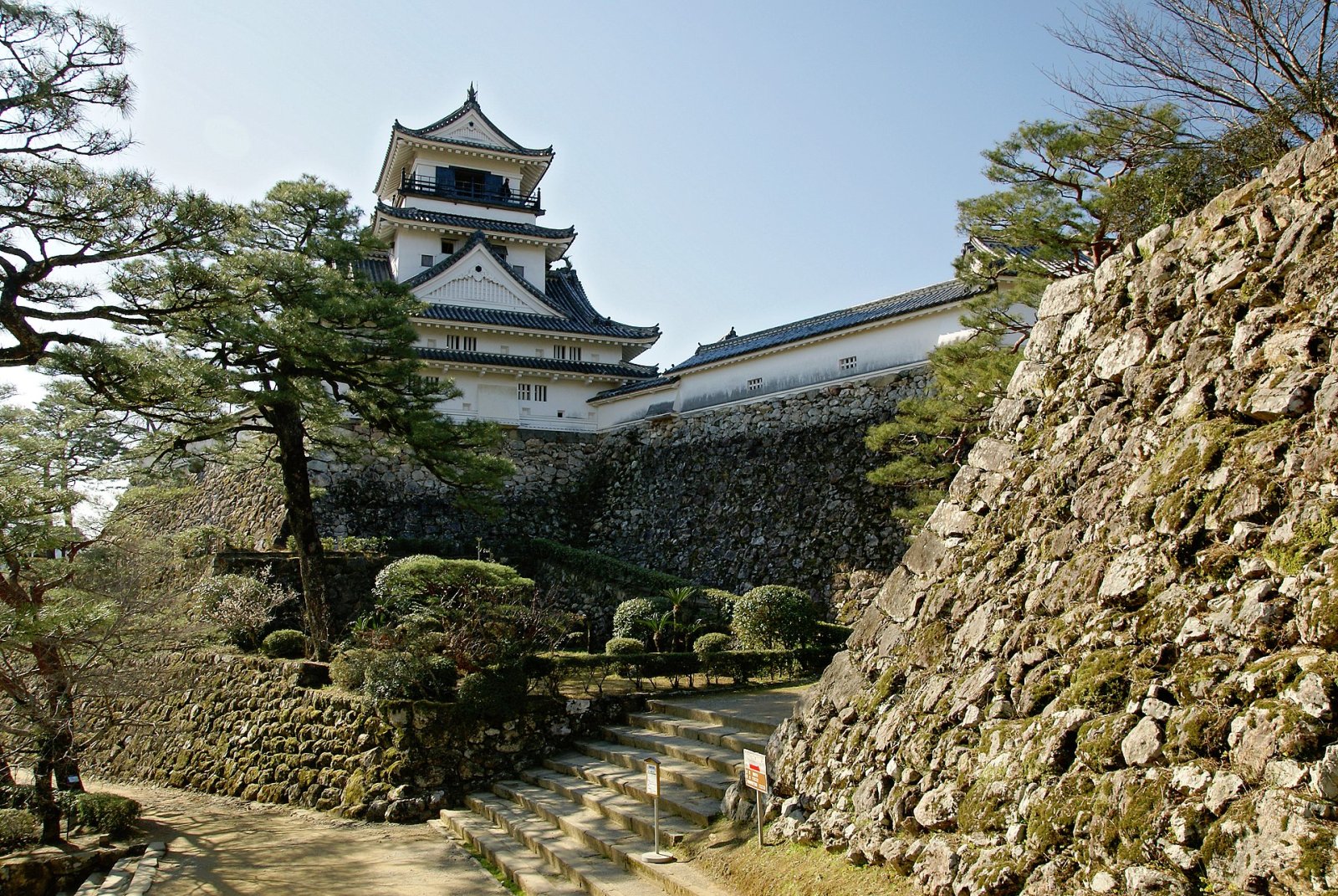 Château de Kochi : Un Trésor Historique au Cœur du Japon - Kochi | Secret World Trip Planner