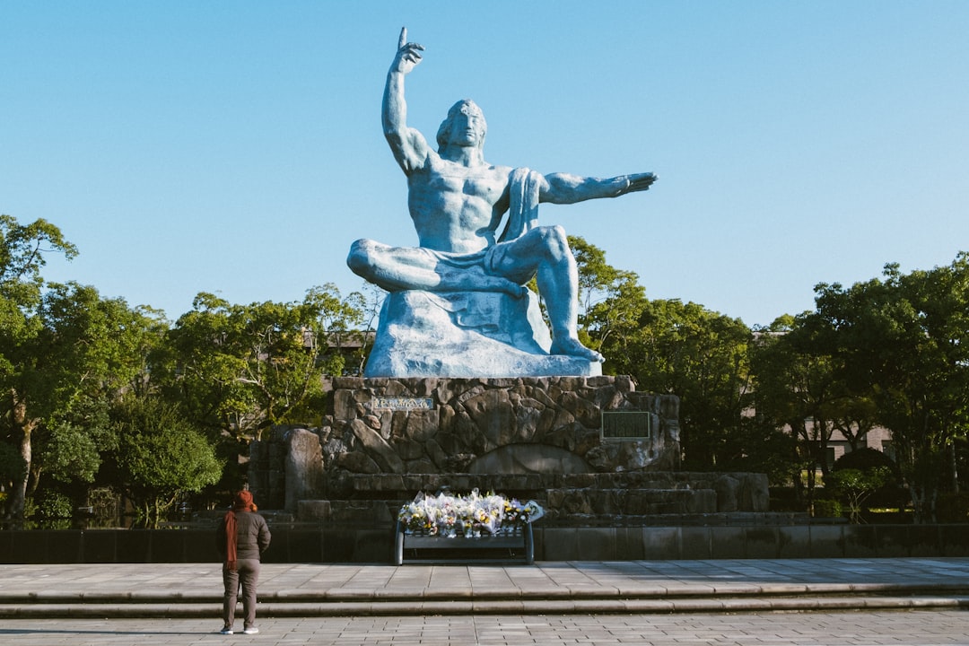 Explora el Parque de la Paz de Nagasaki: Historia y Reflexión - Nagasaki | Secret World Trip Planner
