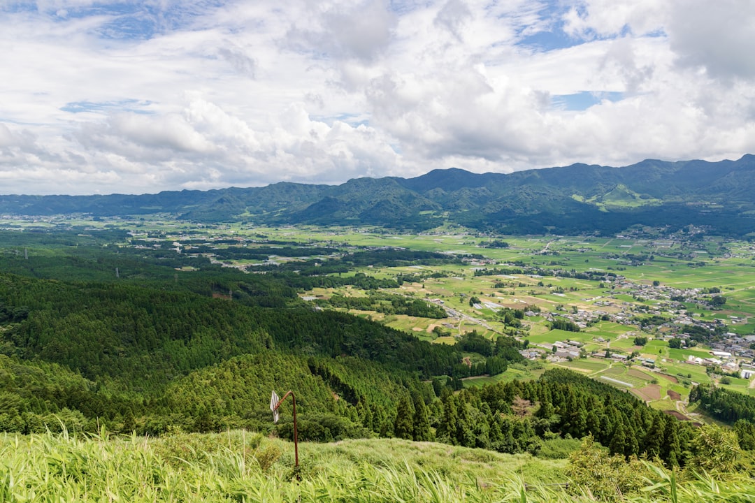 Descubre el Monte Aso: un viaje entre naturaleza y volcanes en Japón - Takamori | Secret World Trip Planner