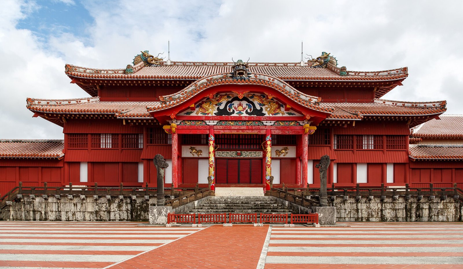 Castelo de Shuri: Uma Viagem pela História de Okinawa - Naha | Secret World Trip Planner
