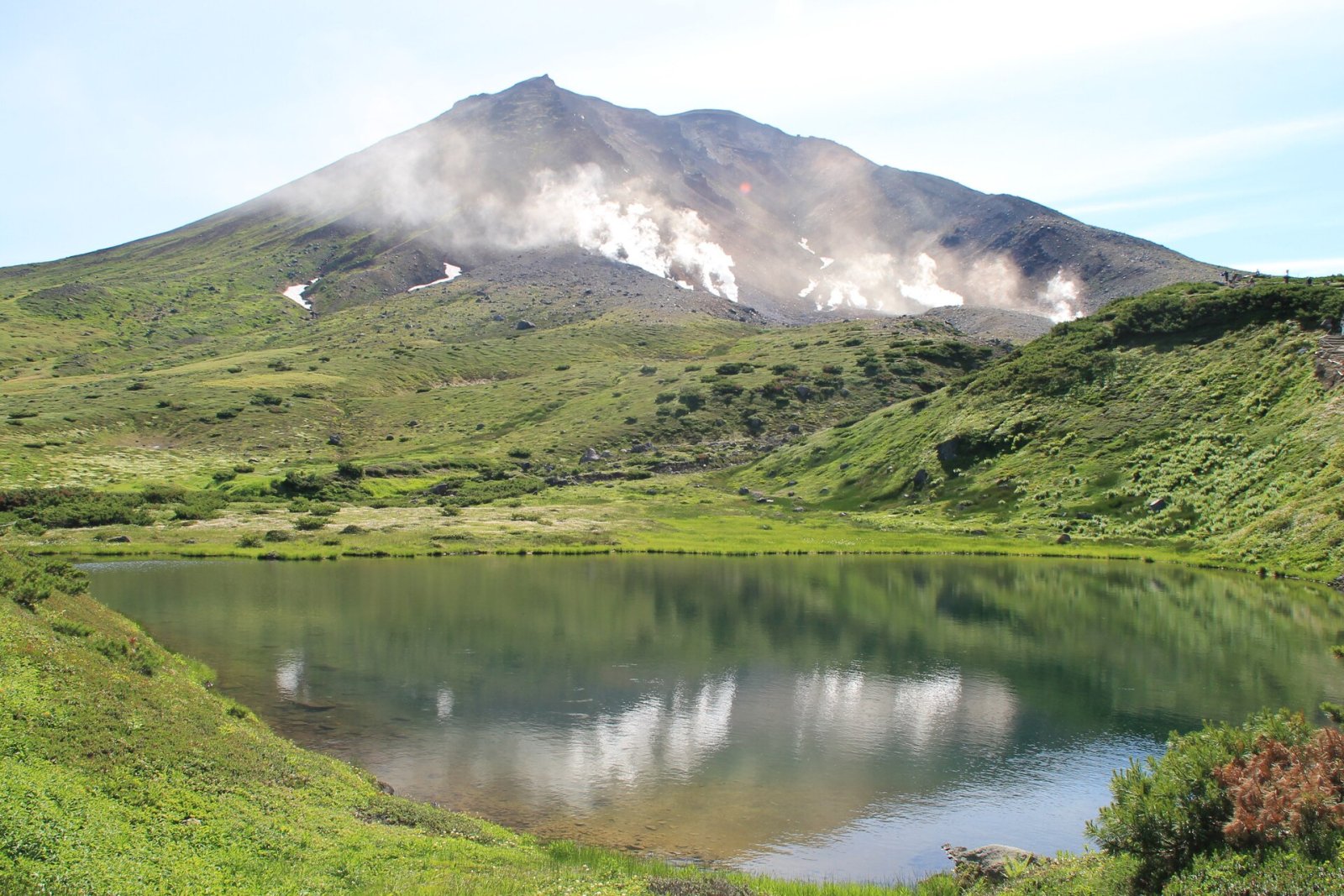 Discover the Beauty of Daisetsuzan National Park in Hokkaido - Higashikawa | Secret World Trip Planner