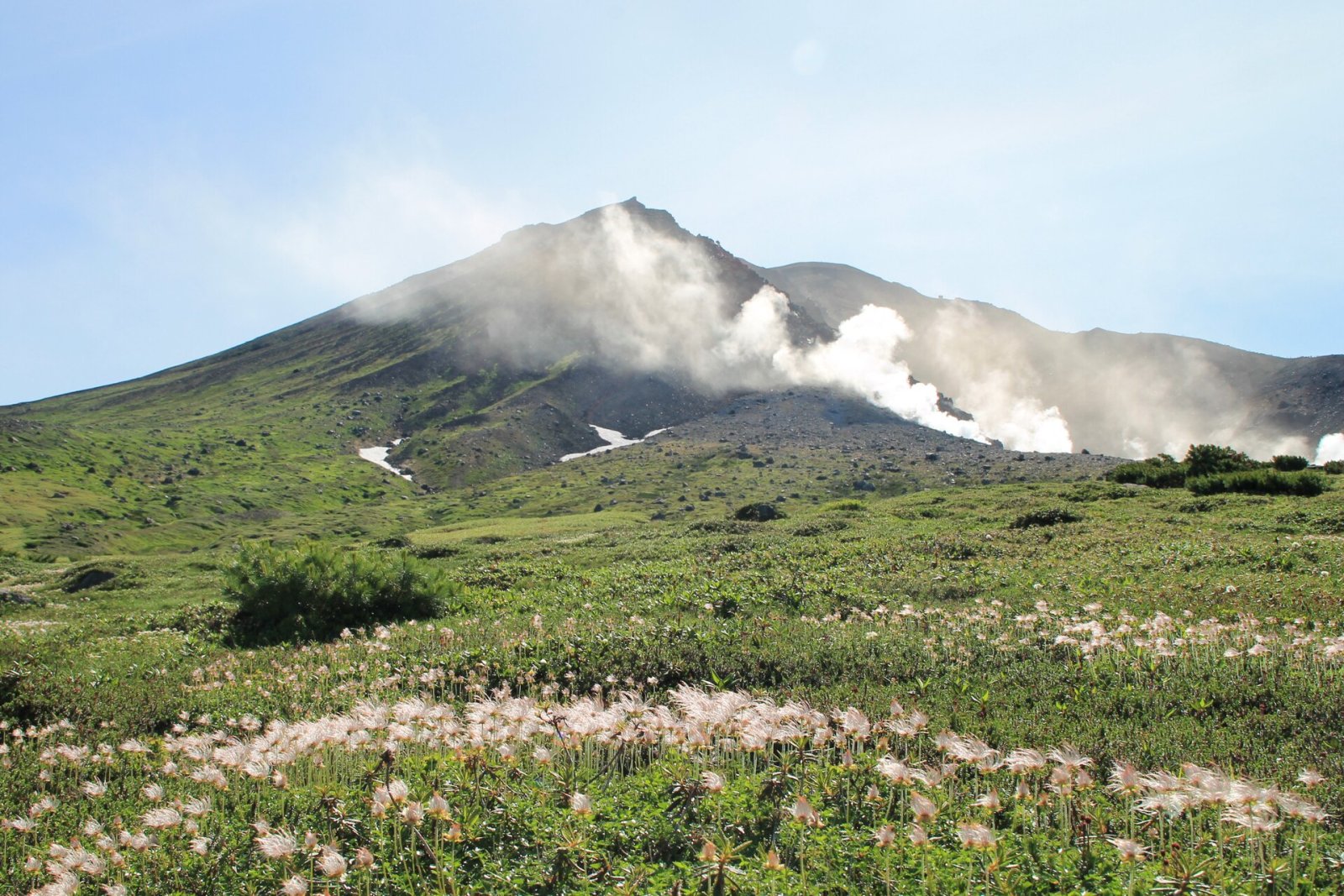 Descubre la belleza del Parque Nacional Daisetsuzan en Hokkaido - Higashikawa | Secret World Trip Planner