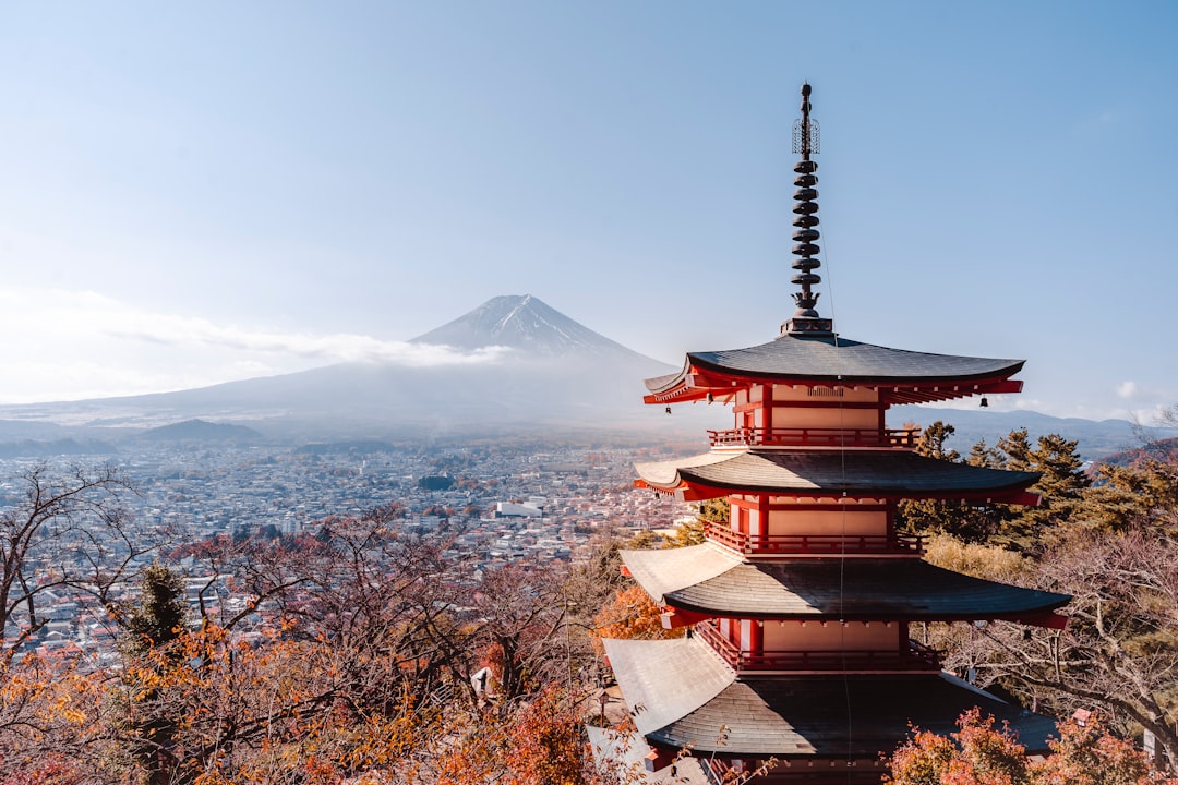 Chureito Pagoda: Ein Juwel der Geschichte und Schönheit in Fujiyoshida - Fujiyoshida | Secret World Trip Planner