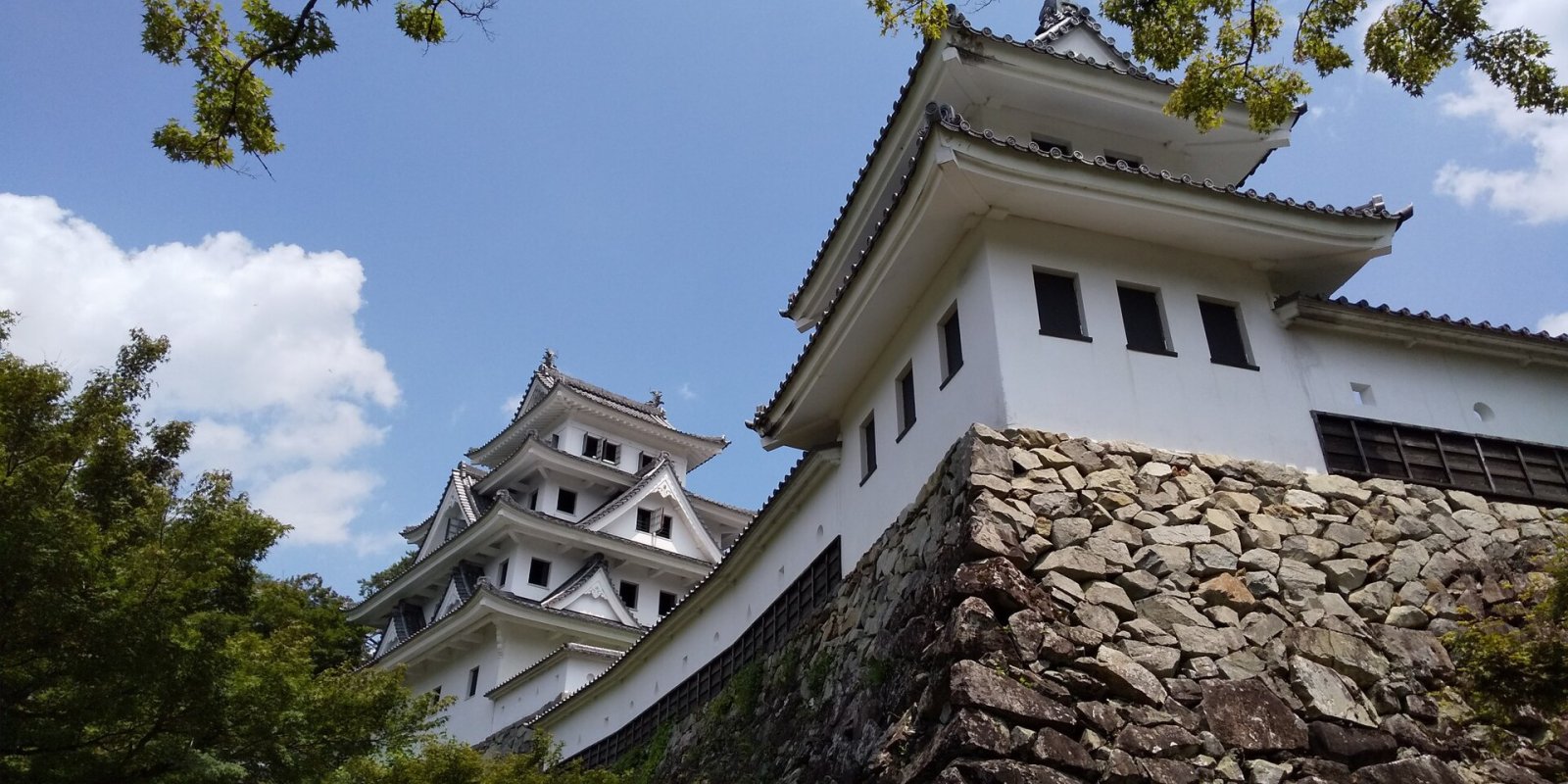 Gujo Hachiman Castle: Un Viaggio nella Storia del Giappone - Gujo | Secret World Trip Planner