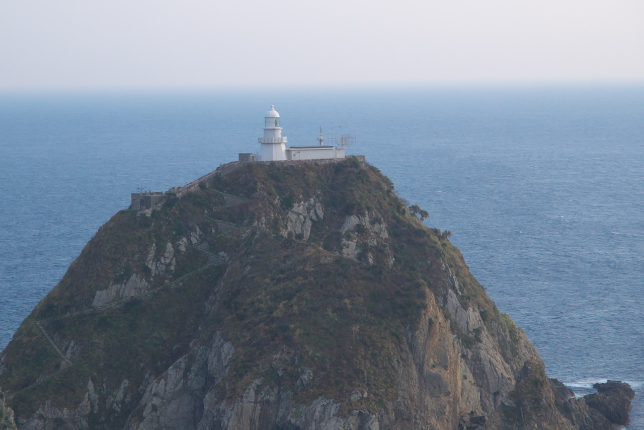 Entdecken Sie den Sata Cape Leuchtturm in Minamisatsuma, Kyushu - Minamiosumi | Secret World Trip Planner