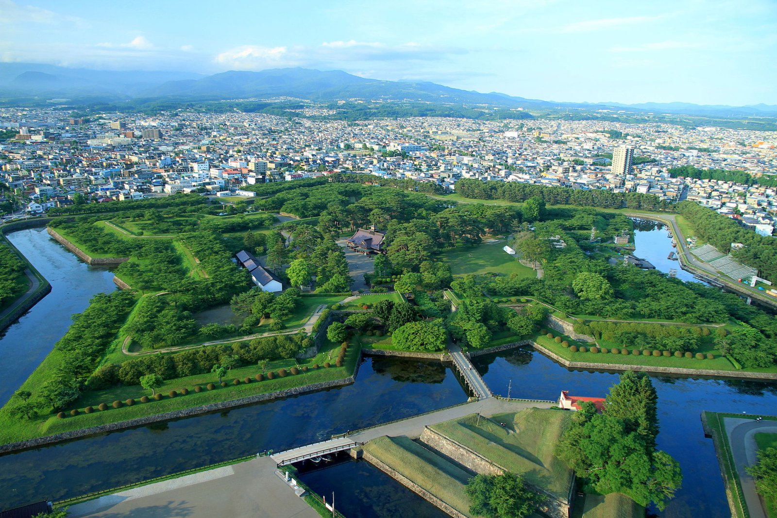 Scopri il Fort Goryokaku: Storia e Bellezze di Hakodate - Hakodate | Secret World Trip Planner