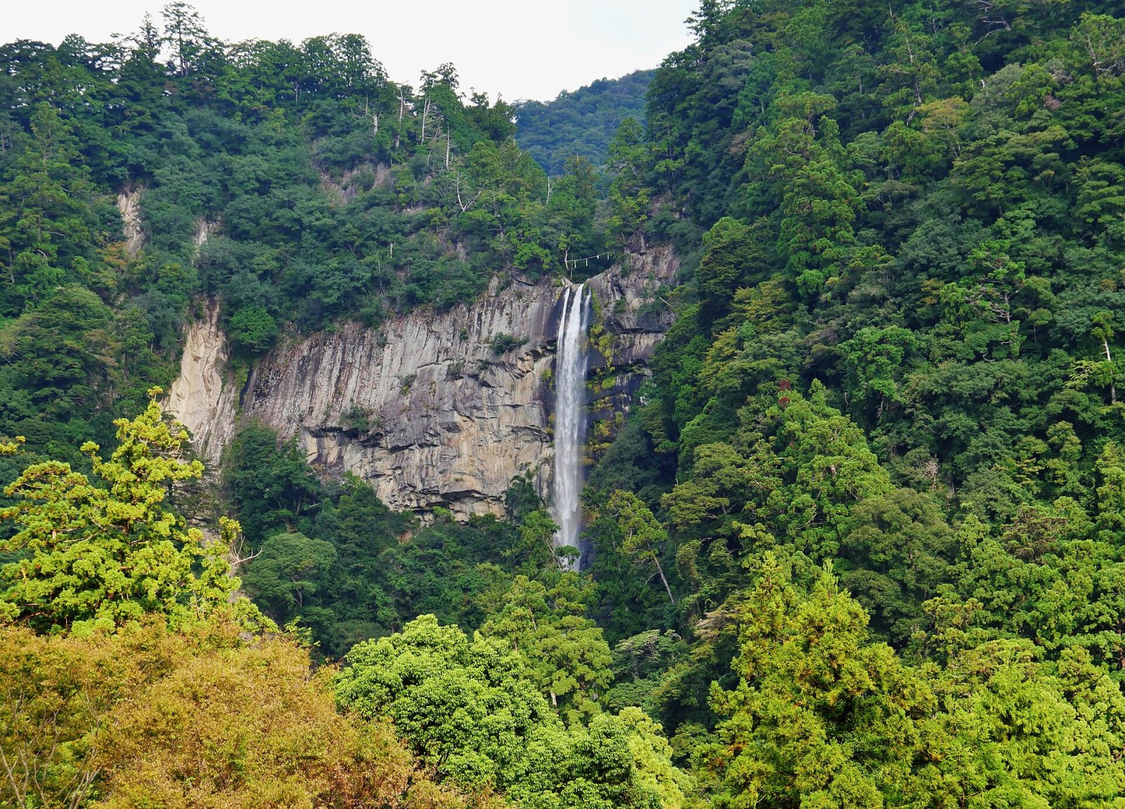 Descubre las maravillas de las Nachi Falls en Nachikatsuura - Nachikatsuura | Secret World Trip Planner