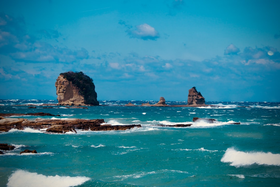 Découvrez Shirahama Beach : le bijou de la côte japonaise - Shirahama | Secret World Trip Planner