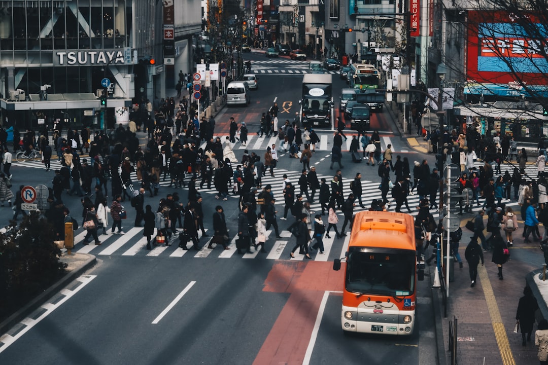 渋谷交差点を発見する：東京の鼓動 - Shibuya | Secret World Trip Planner