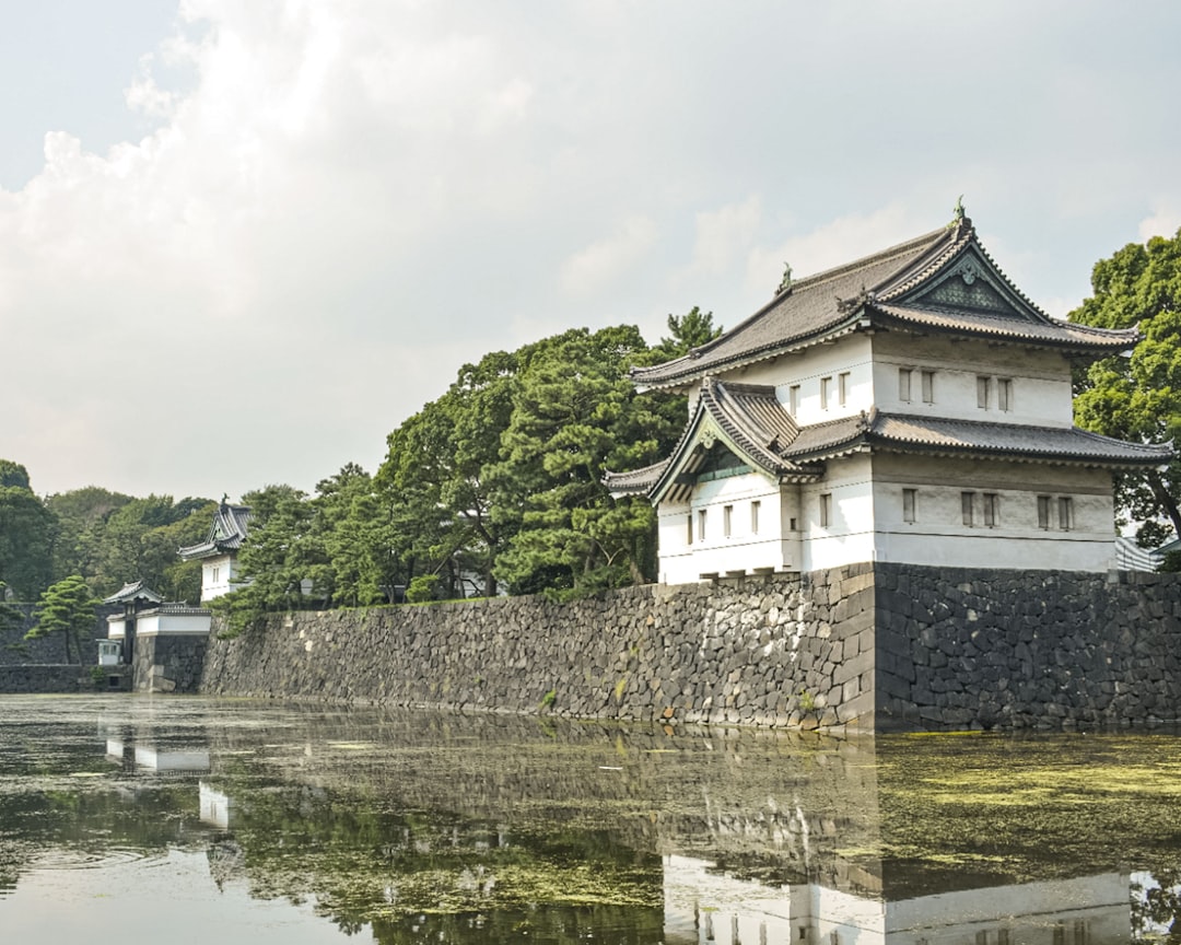 Palais Impérial de Tokyo : Histoire et Beauté au Cœur du Japon - Chiyoda City | Secret World Trip Planner