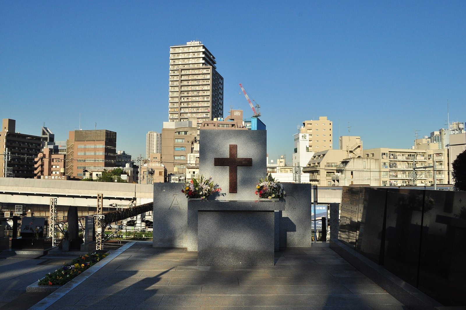 야나카 묘지: 도쿄 역사 여행 - Bunkyo City | Secret World Trip Planner