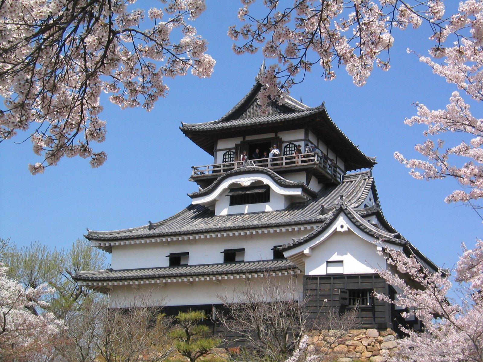 Castillo de Inuyama: un tesoro histórico en Japón - Inuyama | Secret World Trip Planner