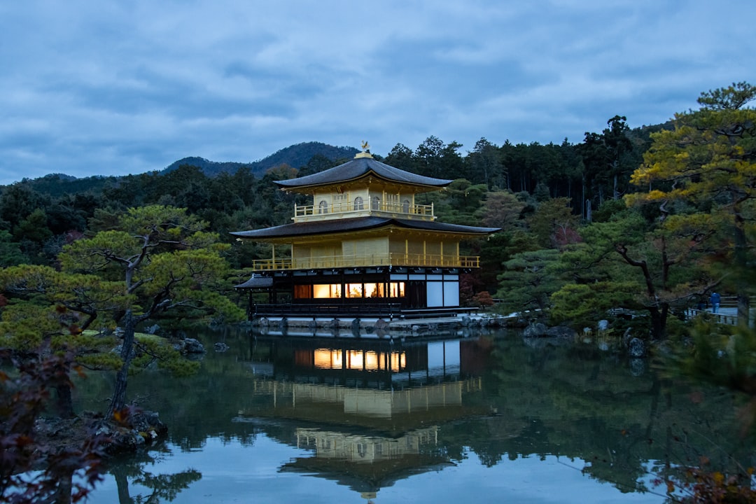 Kinkaku-ji: O Templo Dourado de Kyoto - Kyoto | Secret World Trip Planner