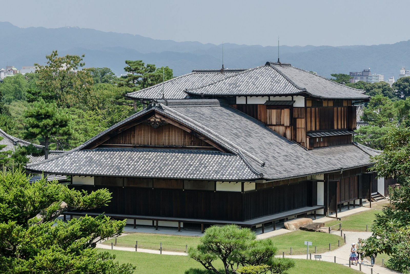 Explorando el Castillo Nijo de Kioto: Historia y Belleza - Kyoto | Secret World Trip Planner