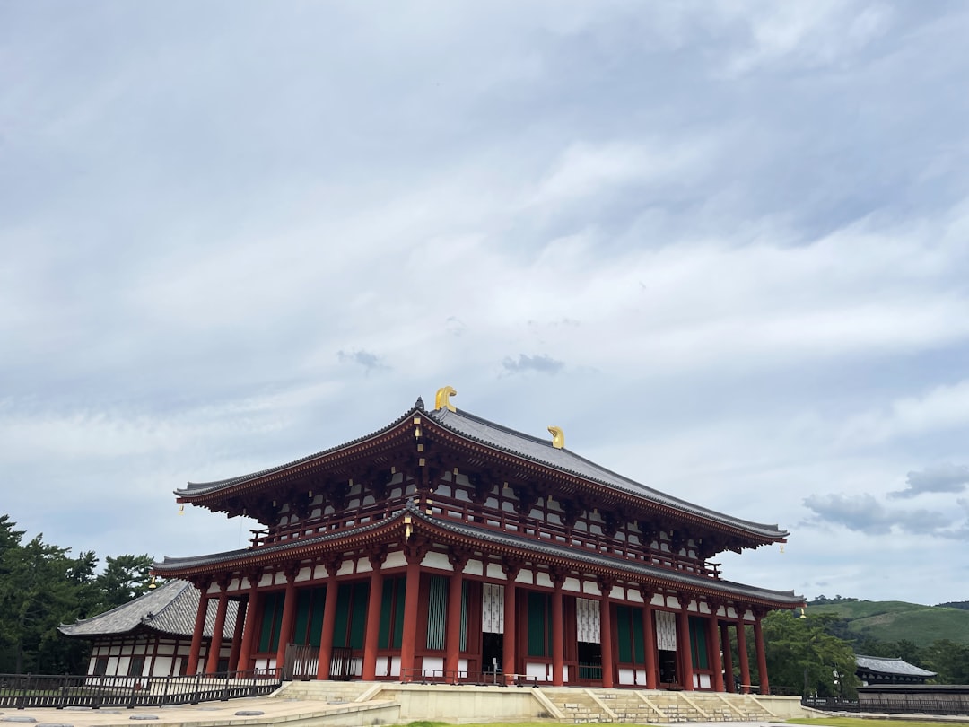 Entdecken Sie den Todai-ji Tempel in Nara: Ein historischer Schatz Japans - Nara | Secret World Trip Planner