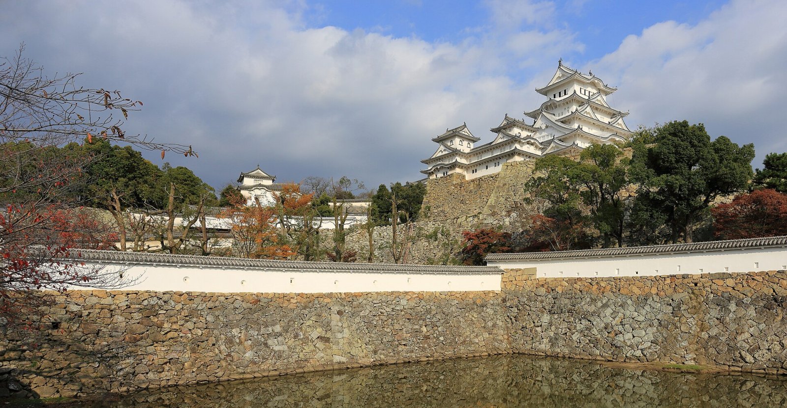 Discover Himeji Castle: the Jewel of Japanese Kansai - Himeji | Secret World Trip Planner