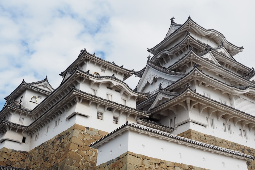 Entdecke das Himeji-Schloss: das Juwel des japanischen Kansai — Himeji