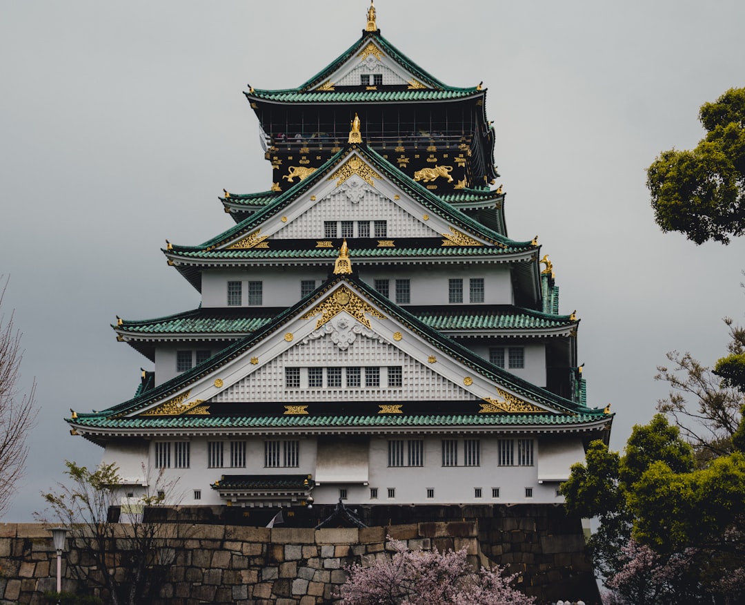 Castelo de Osaka: Uma Viagem pela História do Japão - Osaka | Secret World Trip Planner