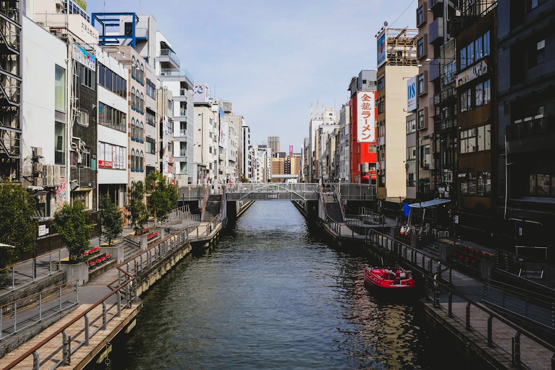 大阪の心臓部、道頓堀を発見しよう - Osaka | Secret World Trip Planner