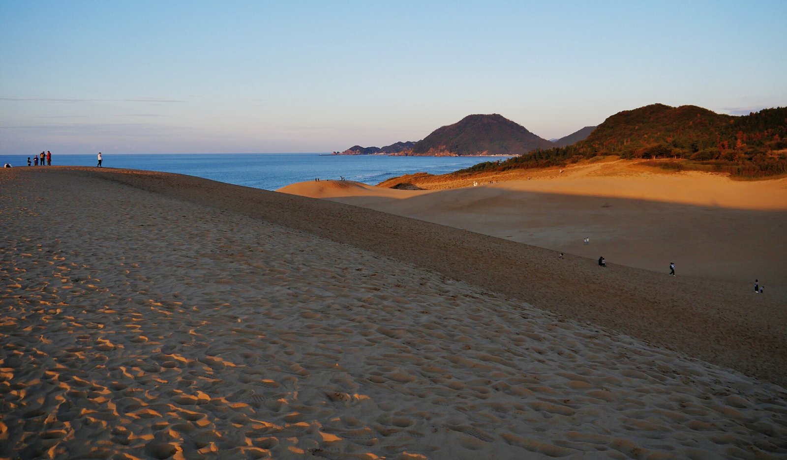 Découvrez les Dunes de Tottori : un bijou de la nature japonaise - Tottori | Secret World Trip Planner