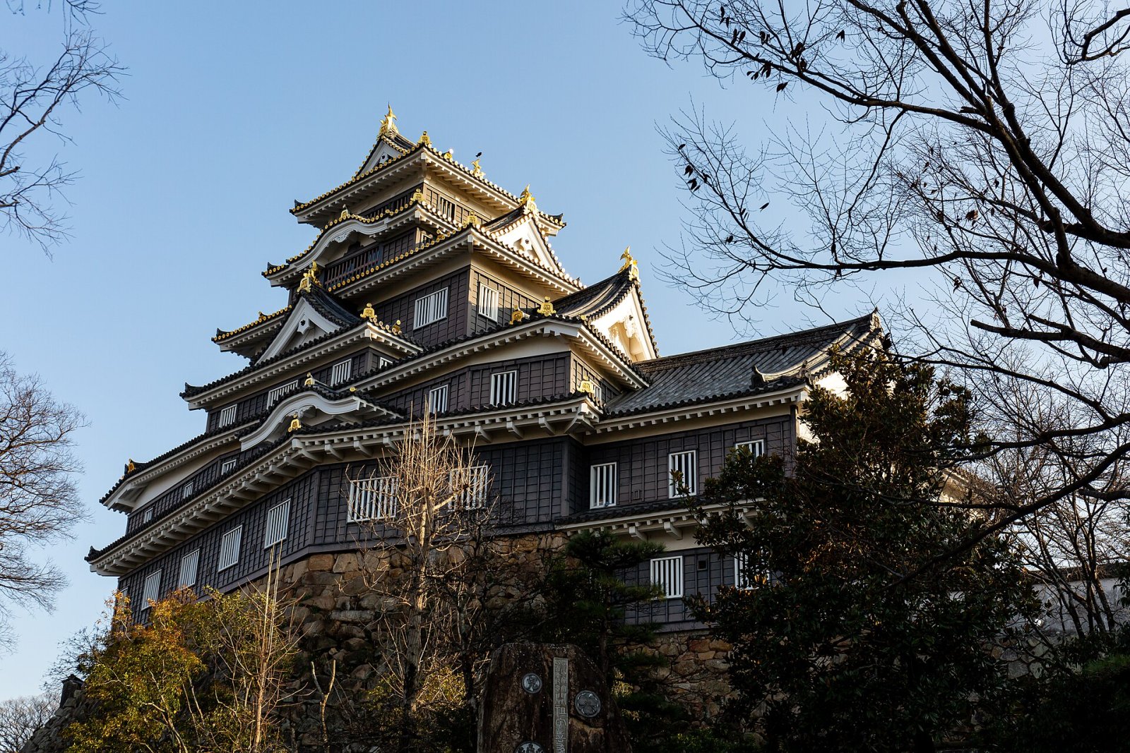 Château d'Okayama : Un bijou de l'histoire japonaise - Okayama | Secret World Trip Planner