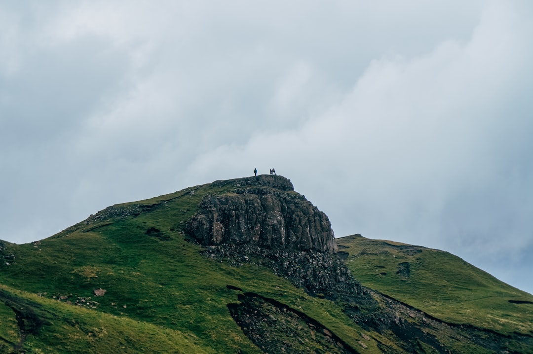 Cairnpapple Hill: Un Viaggio nel Passato Preistorico della Scozia - W9HG+4V Bathgate | Secret World Trip Planner