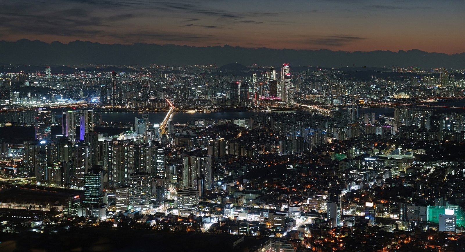 南山ソウルタワー：ソウルの見逃せないアイコン - Yongsan District | Secret World Trip Planner