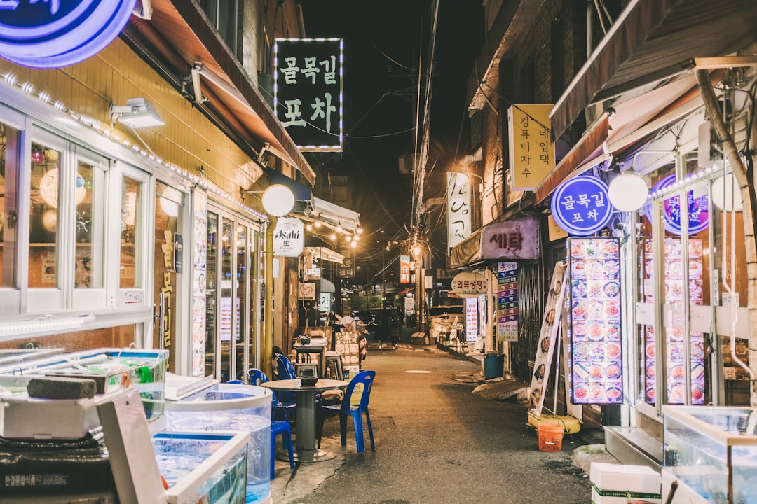 Itaewon: Das multikulturelle Herz von Seoul - Yongsan District | Secret World Trip Planner