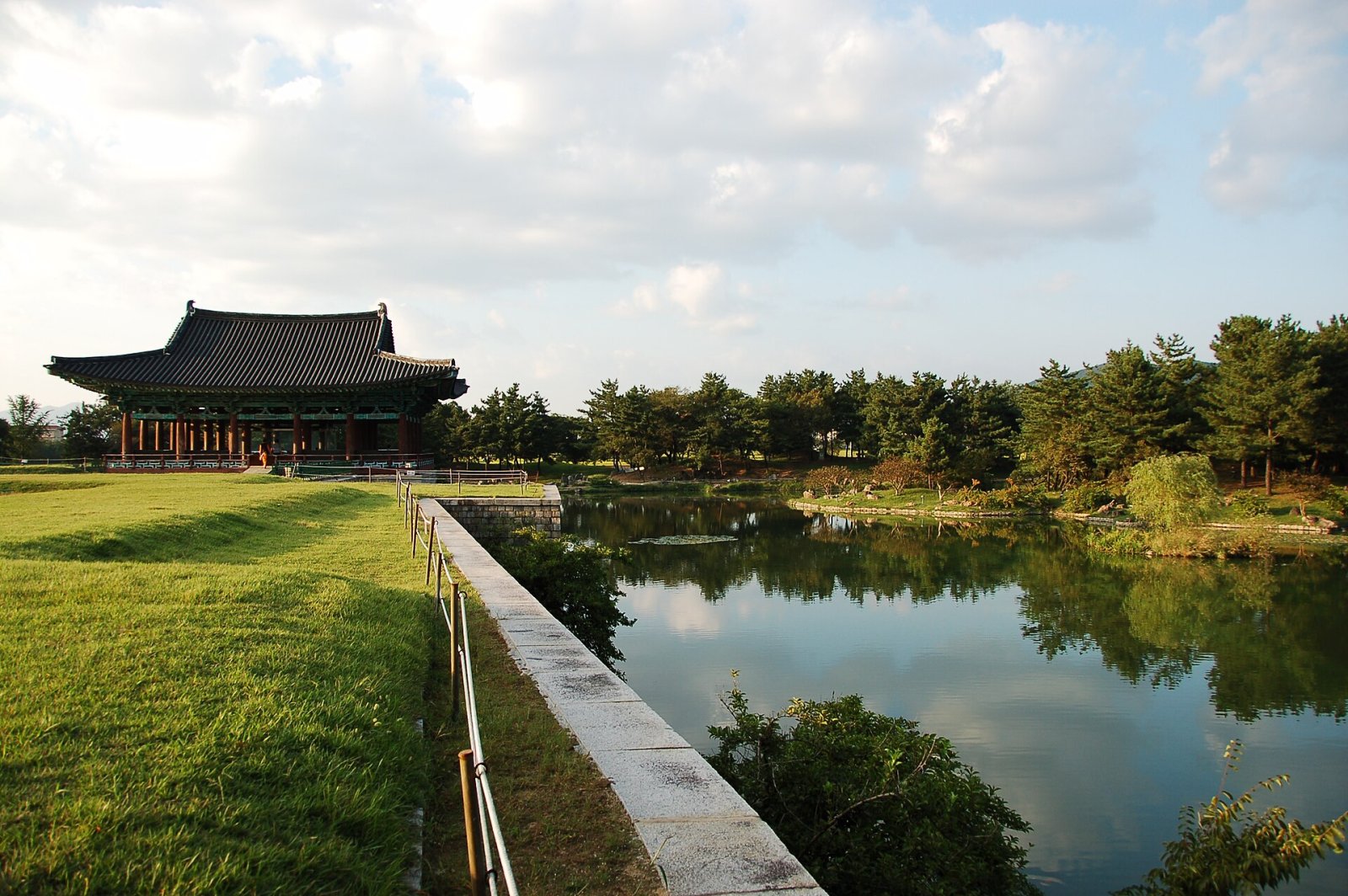 Anapji Pond: Un gioiello storico a Gyeongju - Gyeongju | Secret World Trip Planner