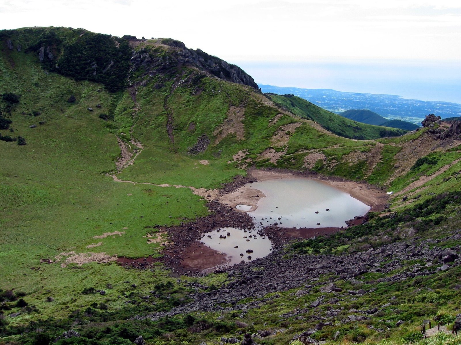 Scopri Hallasan: La Montagna Iconica di Jeju - Hallasan | Secret World Trip Planner