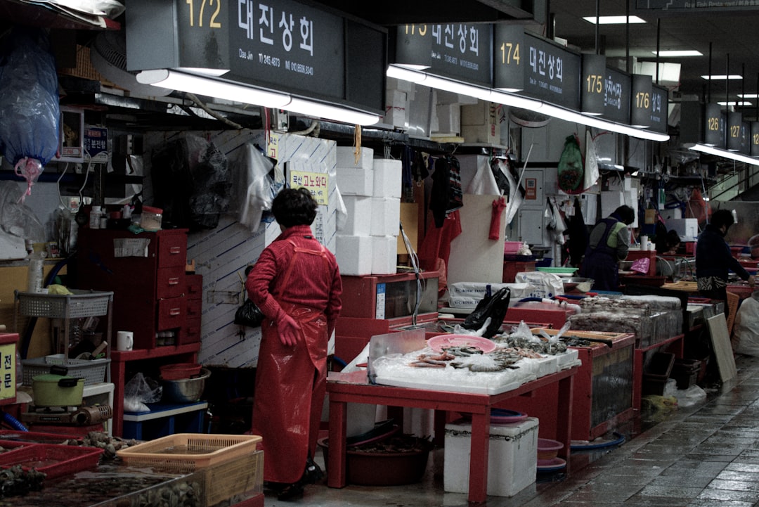 Entdecken Sie den Jagalchi Fischmarkt in Busan: Ein einzigartiges Erlebnis - Jung-gu | Secret World Trip Planner