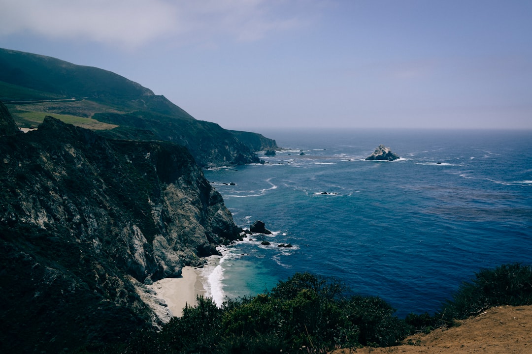 Descubre el Pacific Coast Highway de Big Sur: un viaje inolvidable | Secret World Trip Planner