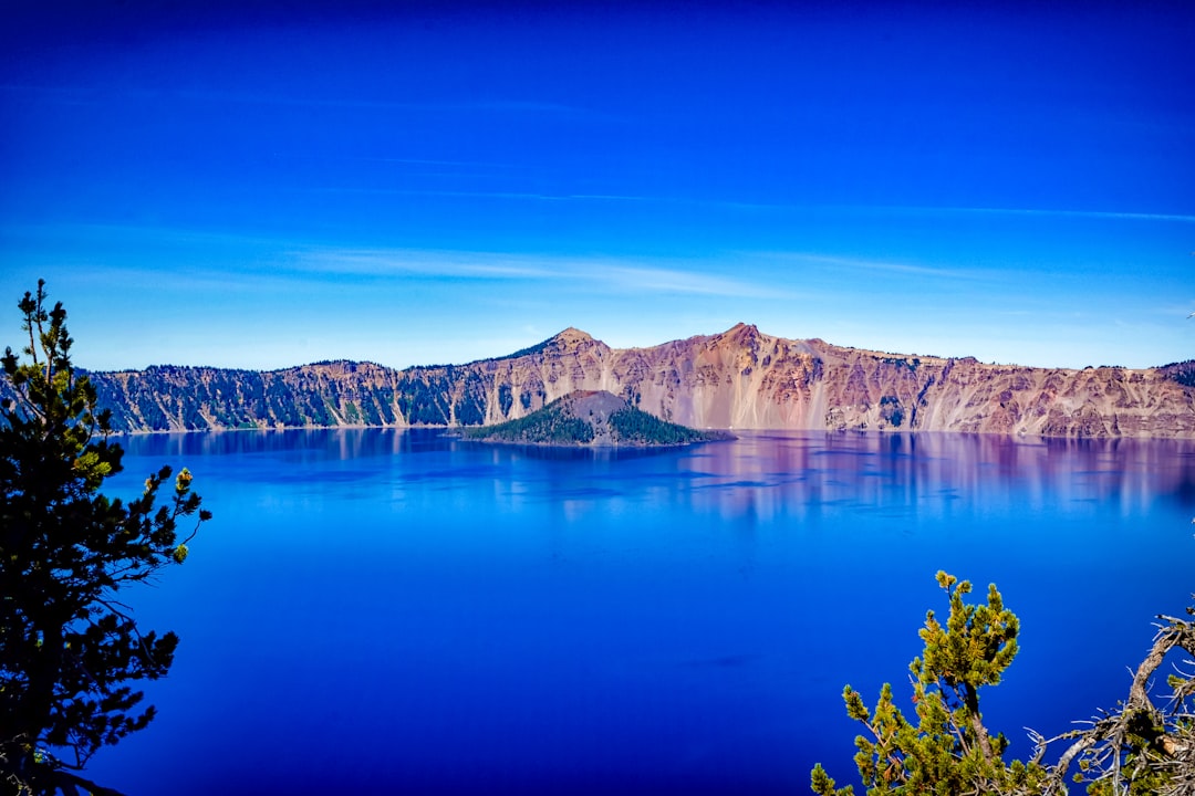 Entdecken Sie den Crater Lake National Park: ein Juwel in Oregon - Tongliao | Secret World Trip Planner