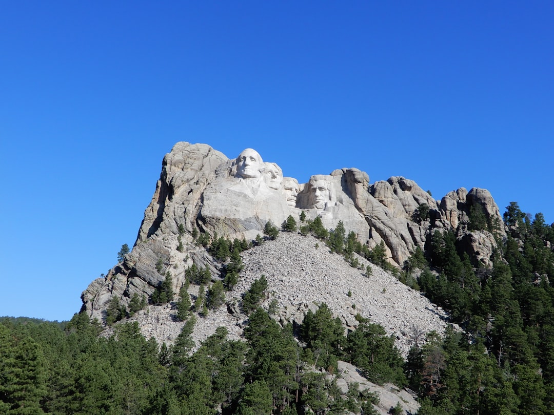 Discover the Mount Rushmore National Monument in South Dakota | Secret World Trip Planner