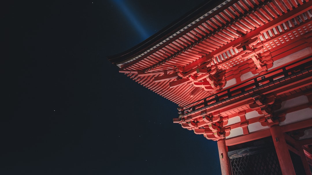 Karesansui: La Magia dei Giardini Zen di Kyoto - Kyoto | Secret World Trip Planner