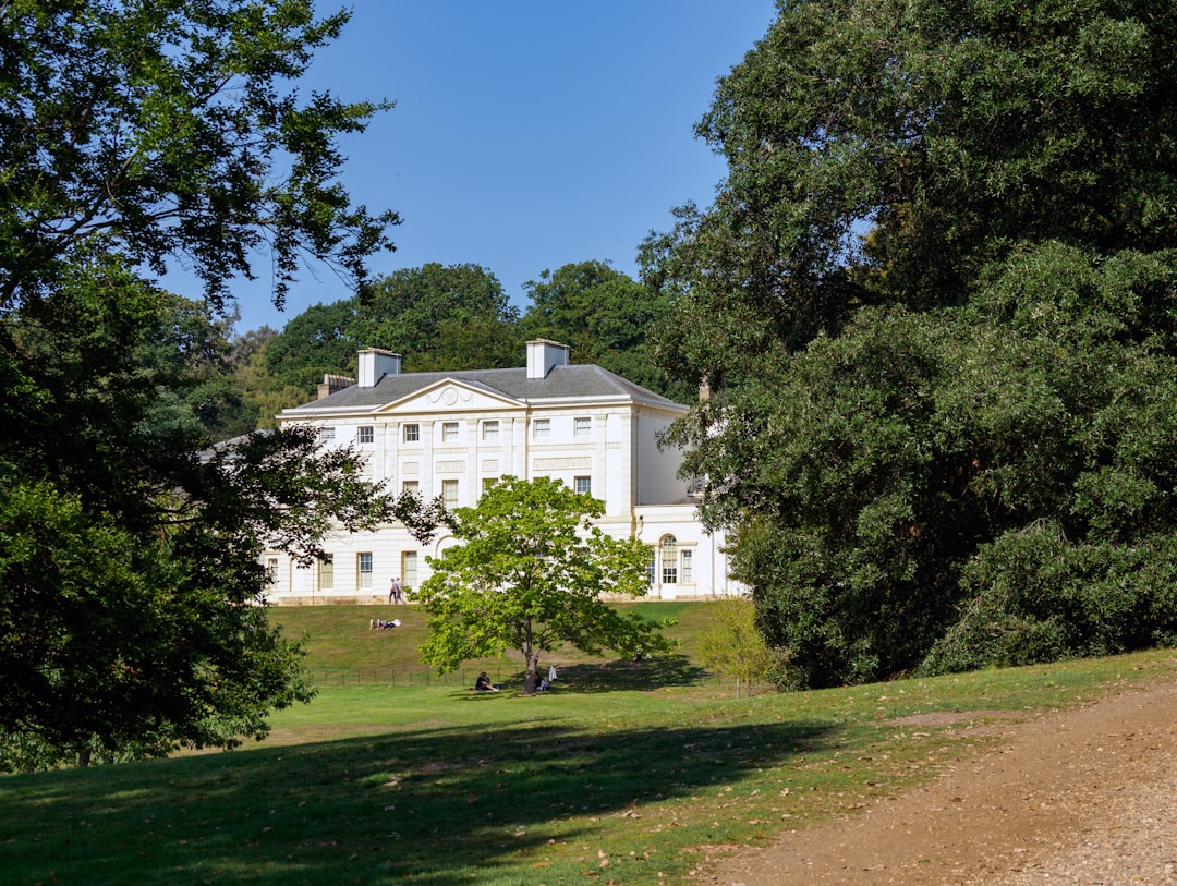 Scoprire Hampstead Heath: I Giardini Nascosti di Londra - Londra | Secret World Trip Planner