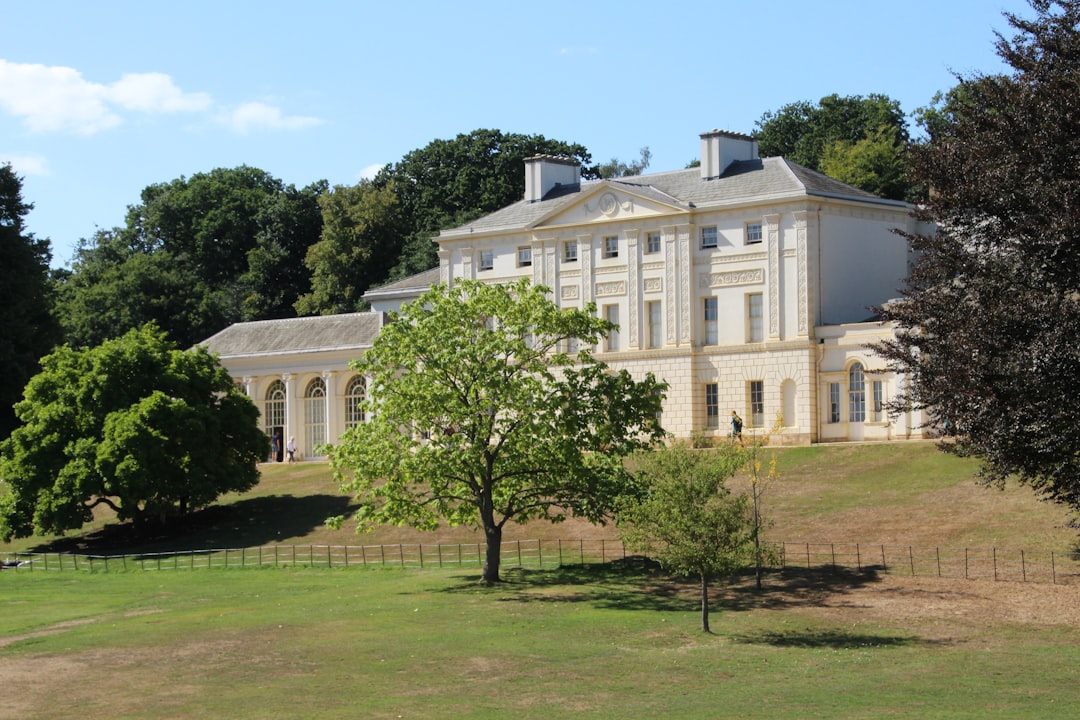 Discover Hampstead Heath: London's Hidden Gardens - Londra | Secret World Trip Planner