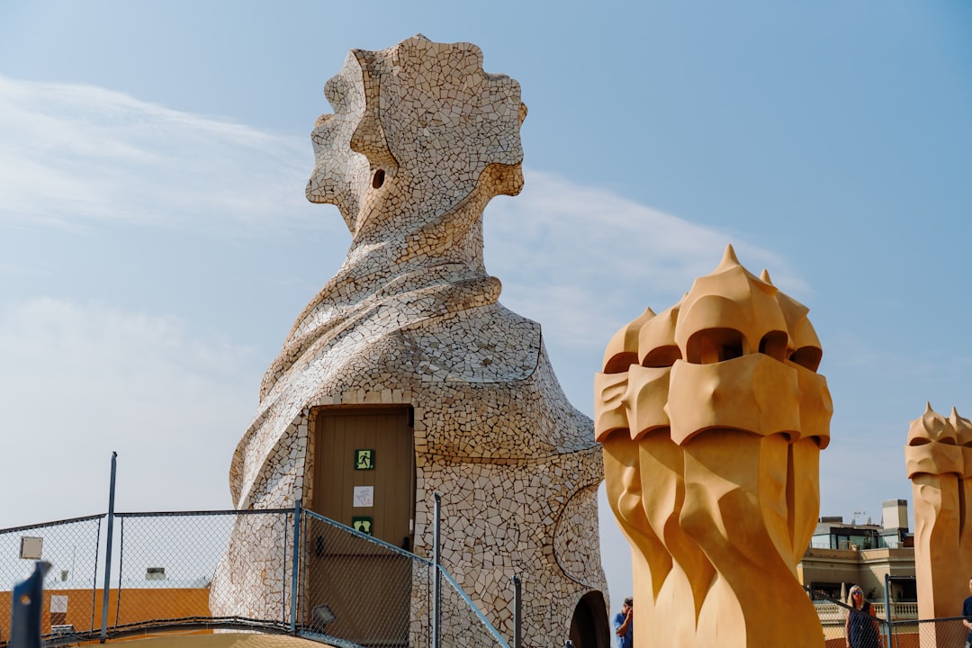 Scopri Casa Milà La Pedrera: Un Capolavoro di Gaudí a Barcellona - Barcelona | Secret World Trip Planner