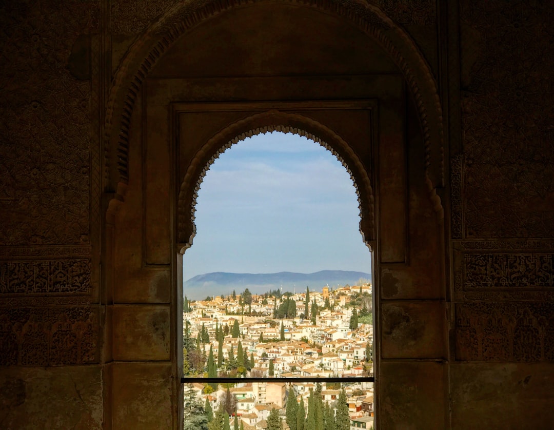 Explore Granada's Albaicín: History and Hidden Beauties