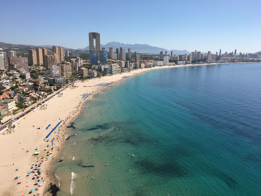 베니도름: 발견해야 할 코스타 블랑카의 보석 - Calp | Secret World Trip Planner
