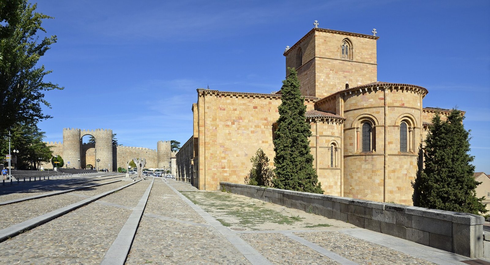 Découvrez les Mura d'Ávila : Un Voyage dans l'Histoire | Secret World Trip Planner