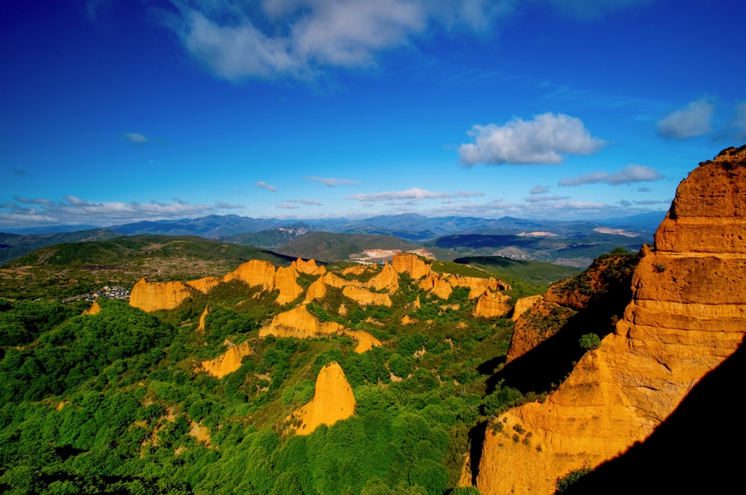 Entdecken Sie Las Médulas: ein historischer Schatz in Kastilien und León | Secret World Trip Planner